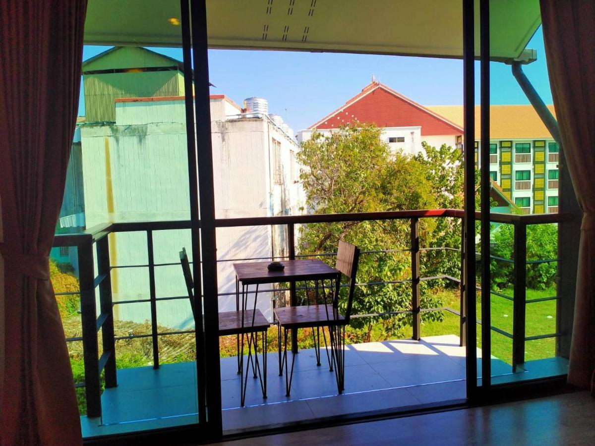 Hotel De Nara-Sha Extra Plus Chiang Mai Bagian luar foto