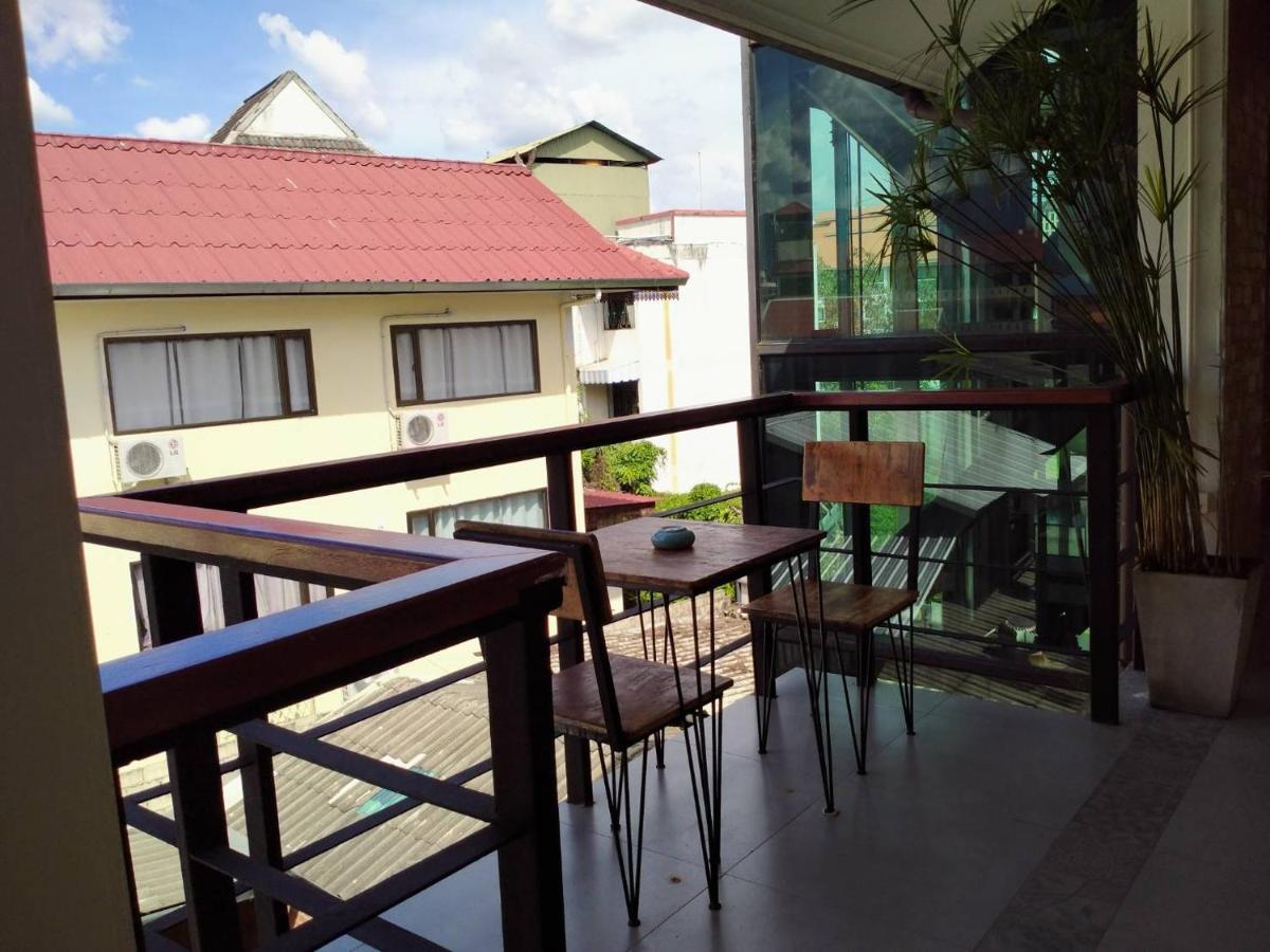 Hotel De Nara-Sha Extra Plus Chiang Mai Bagian luar foto