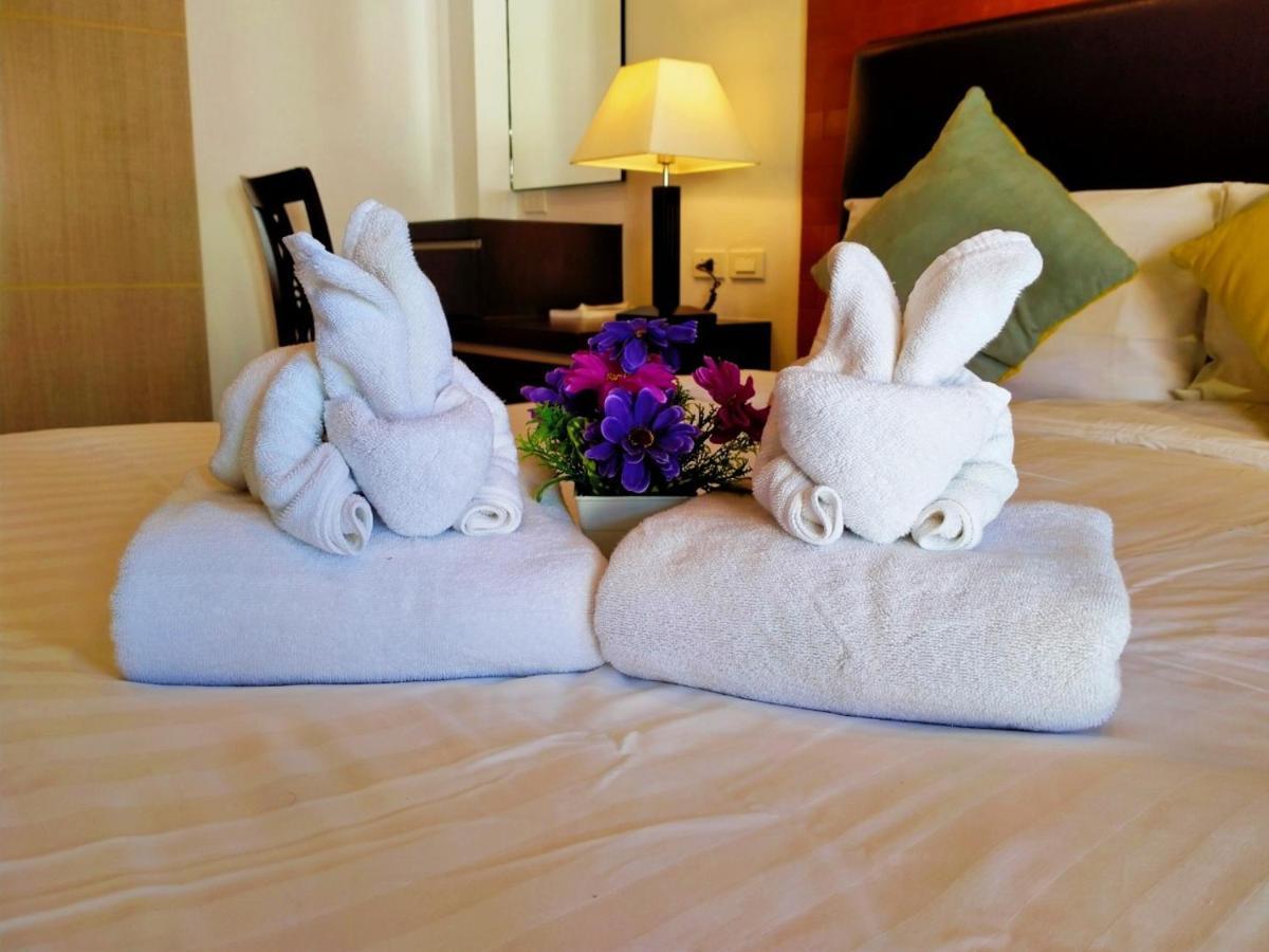 Hotel De Nara Chiang Mai Bagian luar foto