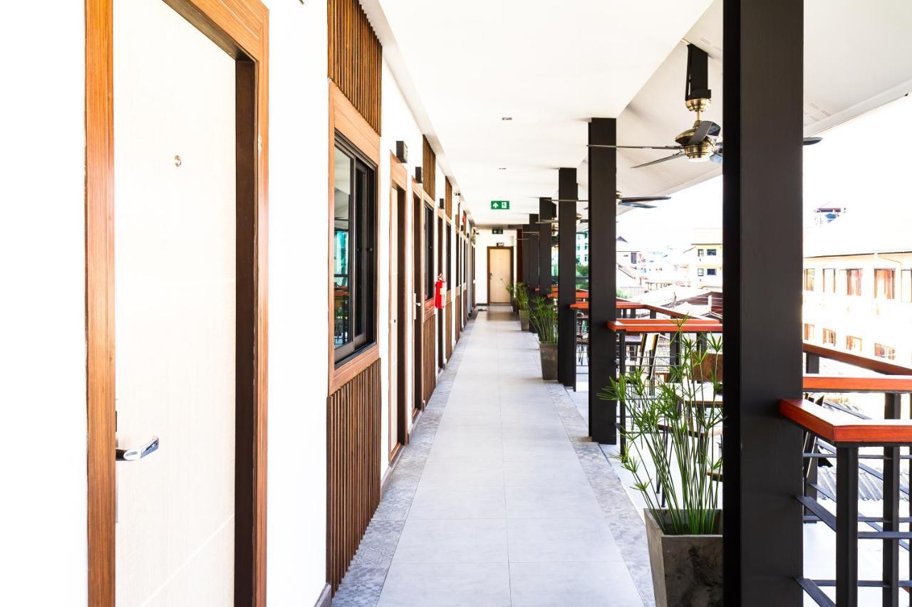Hotel De Nara-Sha Extra Plus Chiang Mai Bagian luar foto